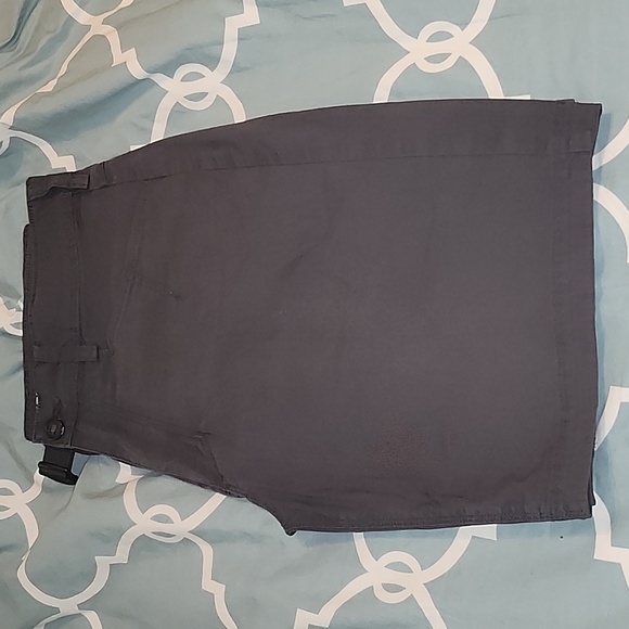 Dark Slate Grey Alaskan Hardgear Free Reign 11" shorts by Duluth - Picture 3 of 9